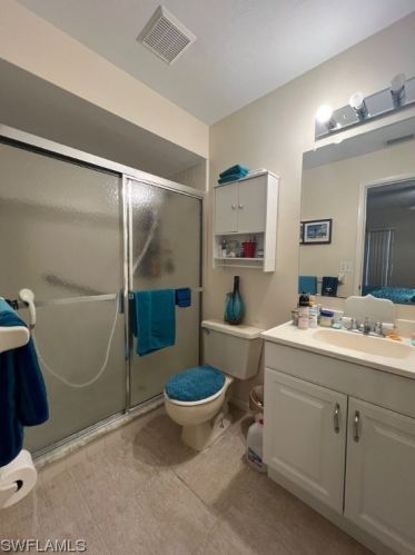 1422 Caywood Cir, Lehigh Acres FL  33936-5960 exterior