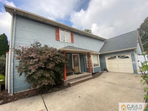 12 Wilmot St, East Brunswick, NJ 08816-2149