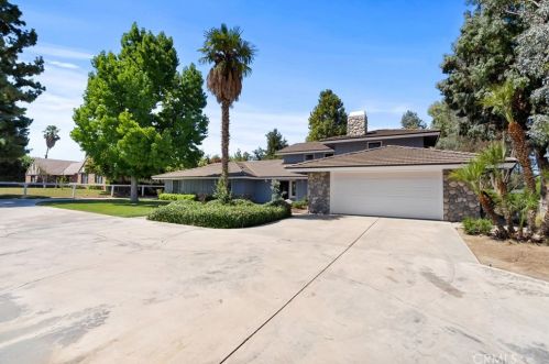 2150 Gratton St, Riverside, CA 92504-5201