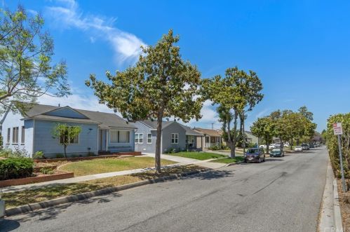 3728 Del Amo Blvd, Lakewood, CA 90712-3107