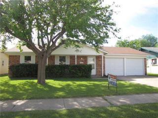 709 Hillside Dr, Burleson TX  76028-5226 exterior