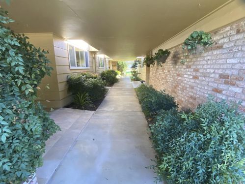 448 Meadowgreen Dr, Santa Rosa, CA 95409-5806