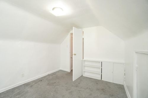 6 Damon Rd, Cincinnati OH 45218-1034 exterior