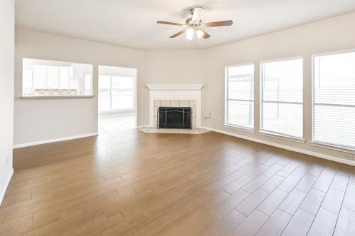 3805 Redbud Dr, Morgans Point TX  77571-4319 exterior