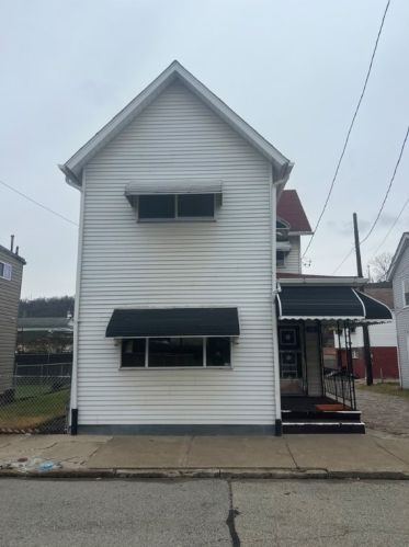 224 Pacific St, Mckeesport, PA 15132-3843