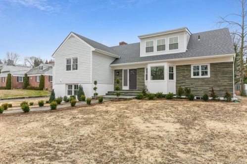 1 Lovell Rd, New Rochelle, NY 10804-2114