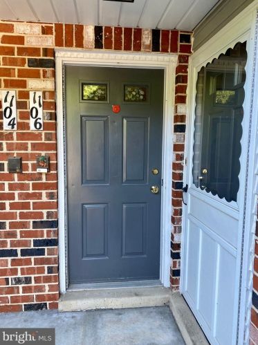 1106 Valley Glen Rd, Melrose Park, PA 19027-1750