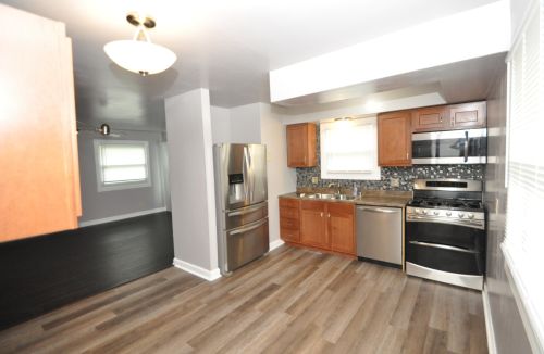 1431 14th St, Milwaukee, WI 53204-2753