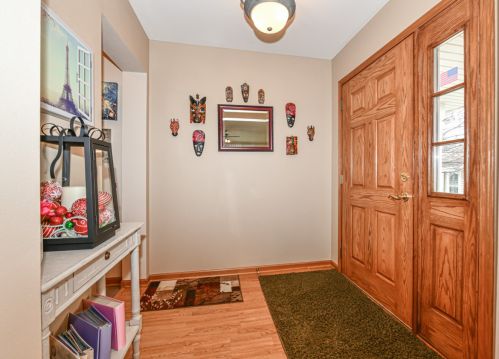 618 Park Dr, Waterford WI  53185-2890 exterior