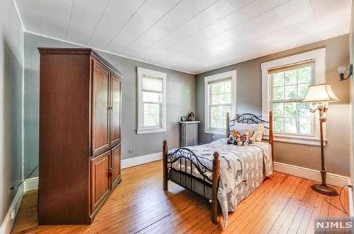 181 Cedar St, Ridgefield Park NJ  07660-1803 exterior