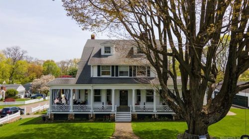 137 Hubbard Ave, Stamford, CT 06905-4810