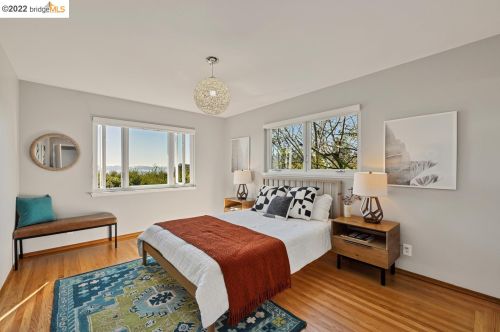 210 Amherst Ave, Berkeley CA 94708-1001 exterior