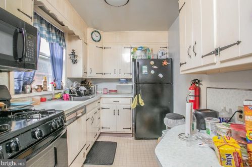 629 Hamilton St, Norristown PA 19401-4201 exterior