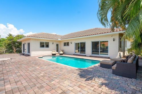 1500 5th Ave, Boca Raton FL  33432-7147 exterior