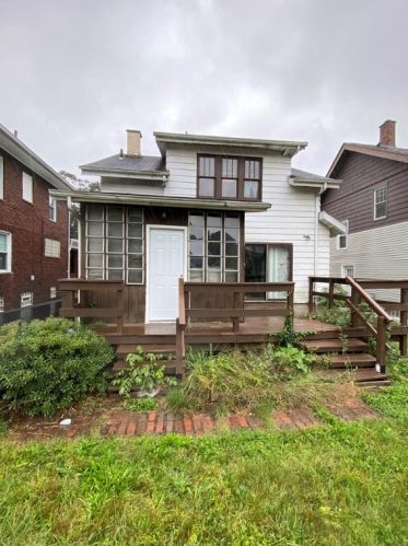 415 Boyles Ave, New Castle, PA 16101-2520