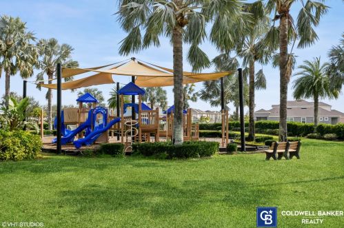 420 Islebay Dr, Ruskin FL  33572-3331 exterior