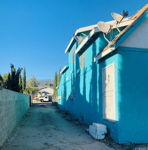 2555 1st Ave, San Bernardino, CA 92407-6137