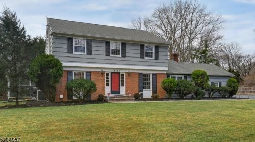 1460 Martine Ave, Scotch Plains, NJ 07076-2518