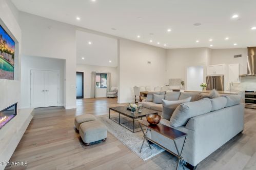 8902 86 St, Scottsdale AZ 85255-2881 exterior