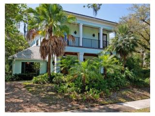 530 Camelia Ln, Vero Beach FL  32963-1838 exterior