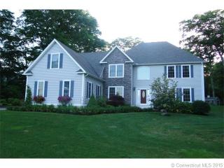 44 Warren Gln, Unionville, CT 06013-2014