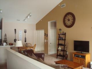2738 Northview Rd, Waukesha WI  53188-2032 exterior