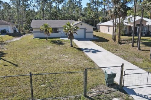 470 14th Ave, Naples, FL 34120-2311