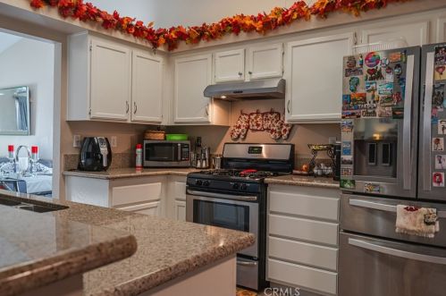 31662 Willow View Pl, Lake Elsinore CA  92532-0401 exterior