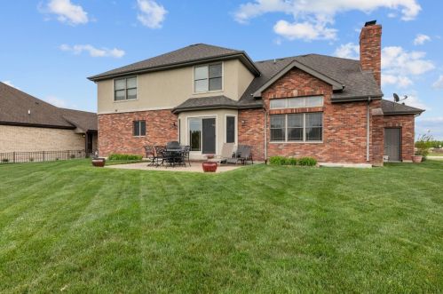 10380 Golden Arch Ave, Dyer, IN 46373-8602