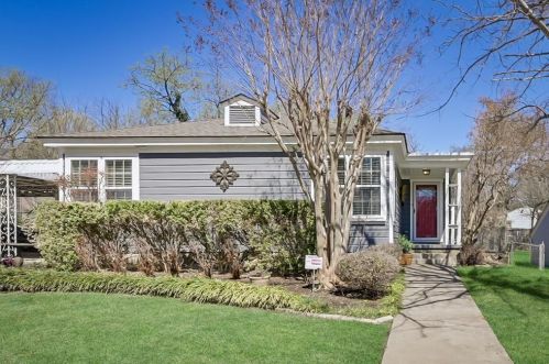6466 Lindell Ave, Fort Worth, TX 76116-4318