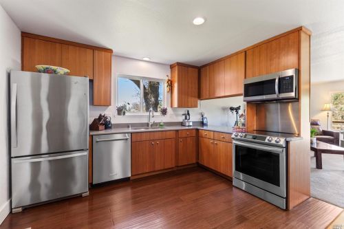 18801 Shafer Ranch Rd, Willits CA  95490-9642 exterior