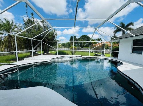 2796 Yarmouth Dr, West Palm Beach, FL 33414-7600