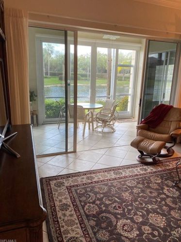 9523 Cypress Hammock Cir, Bonita Springs, FL 34135-2076