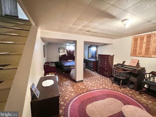 40 Baltusrol St, Trenton NJ 08690-1602 exterior