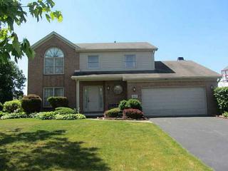 7657 Stone Hill Ct, Maumee, OH 43537-9576
