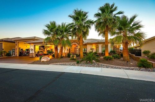2689 Highview Dr, Bullhead City, AZ 86429-5926