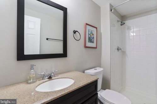 95 Butler St, Charles Town WV  25414-5566 exterior