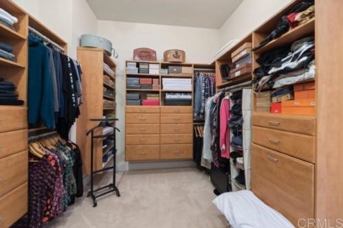 8049 Run Of The Knolls Ct, San Diego CA 92127 exterior