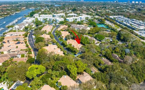454 Coral Cove Dr, West Palm Beach, FL 33408-2179