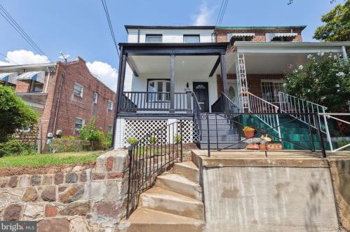 3122 Lyndale Pl, Washington, DC 20019-2163