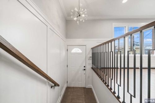 405 Lawton Ave, Cliffside Park, NJ 07010-1915