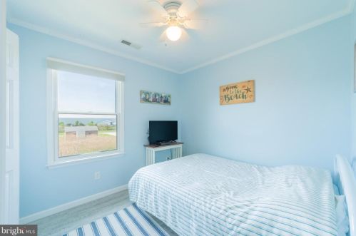 107 Sandpiper Dr, Slaughter Beach DE  19963-4923 exterior