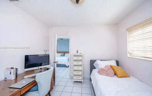 1031 53 St, Hialeah FL  33012-2202 exterior