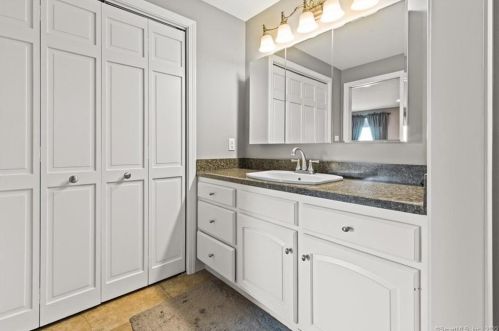 309 Pilgrim Ln, Southington CT  06489-1345 exterior