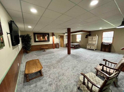 3613 Haines Rd, Duluth MN 55811-3733 exterior