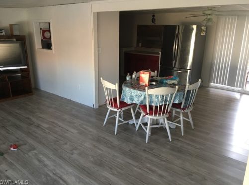 4885 Sandpiper Dr, Saint James City FL  33956-2812 exterior