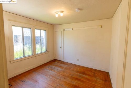 1735 Liberty St, Richmond CA  94530-1912 exterior