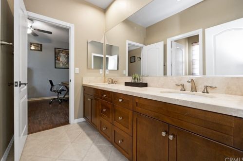 105 Mission, Irvine CA  92620-3420 exterior