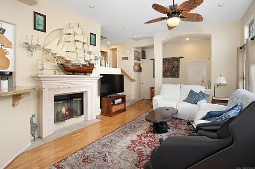 7713 Hazard Center Dr, San Diego CA  92108-4542 exterior