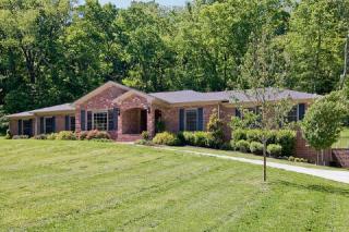 5805 Robert E Lee Dr, Nashville, TN 37215-5221